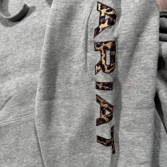 Ariat Women's Boot Barn Exclusive Leopard Print Logo Hoodie - Picture 7 of 13